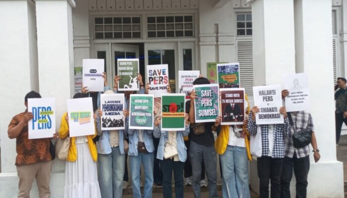 Kawal Sidang Gugatan 25 Media, Mahasiswa Palembang Soroti Ancaman Kebebasan Pers