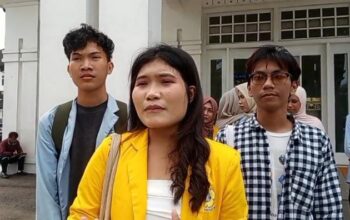 Mahasiswa Lintas Kampus Kawal Sidang Gugatan 25 Media di Palembang