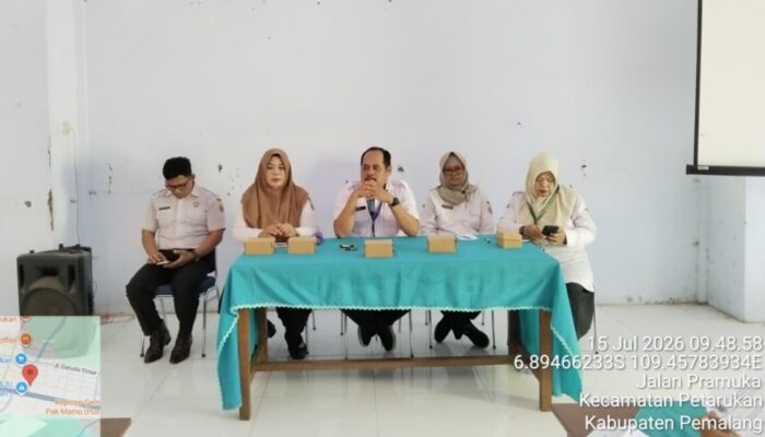 Perkuat Administrasi Desa, Sekcam Petarukan Kumpulkan Sekdes se-Kecamatan