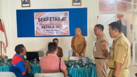 Pastikan Bebas Kecurangan, Pendaftaran Kades Semingkir Dipantau Langsung Tim Kecamatan